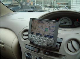 �J�[�i�r��